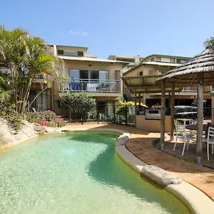 Apartment Gorgeous + 100m To + Pool, Point Lookout